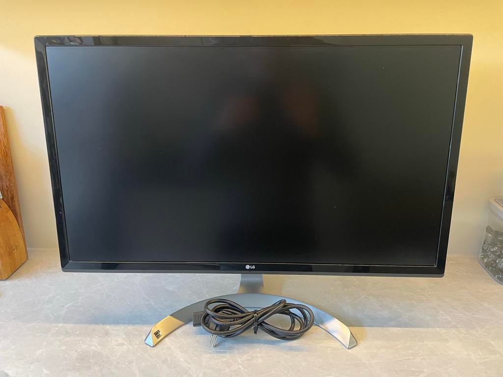 LG 27UD59-B monitor, Computers en Software, Monitoren, Gebruikt, 60 Hz of minder, HDMI, Kantelbaar, IPS, Ultra HD (4K), Ophalen