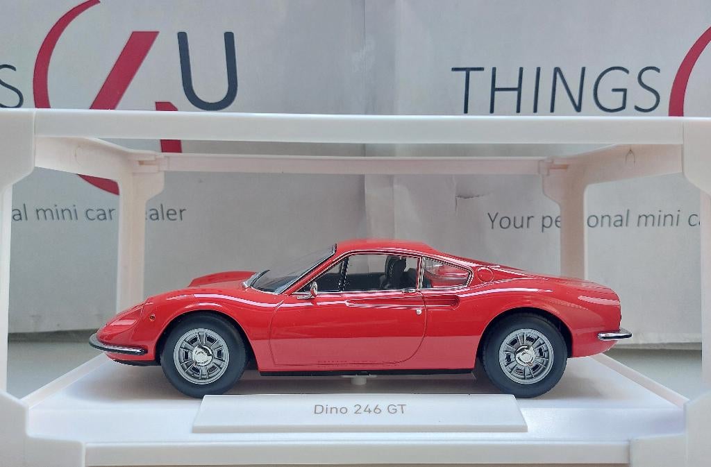 Norev 1:18 Ferrari Dino 246 GT 1968 rood nieuw, Hobby en Vrije tijd, Modelauto's | 1:18, Ophalen of Verzenden, Nieuw, Auto, Norev