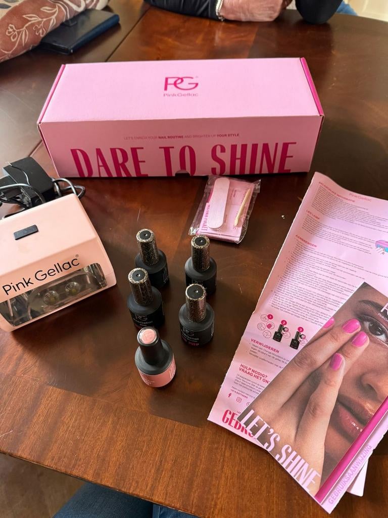 Pink Gellac starterset met lamp en lakjes, Ophalen of Verzenden, Zo goed als nieuw, Handen en Nagels