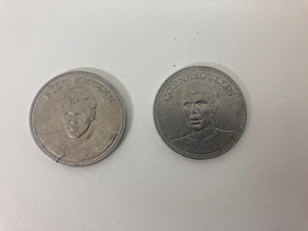 munten Shell Voetbal top 20 - 1970: Moulijn + Keizer, Ophalen of Verzenden, Zo goed als nieuw, Overige binnenlandse clubs, Overige typen