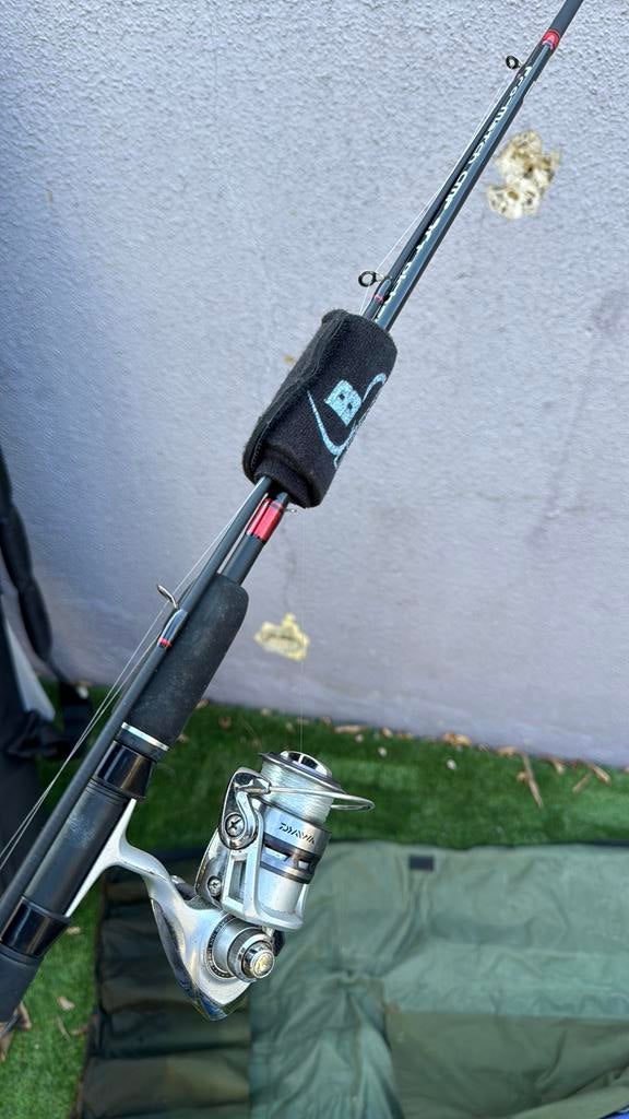 Fedeer hengel met daiwa molen 270cm, Watersport en Boten, Hengelsport | Zeevissen, Ophalen, Zo goed als nieuw, Molen