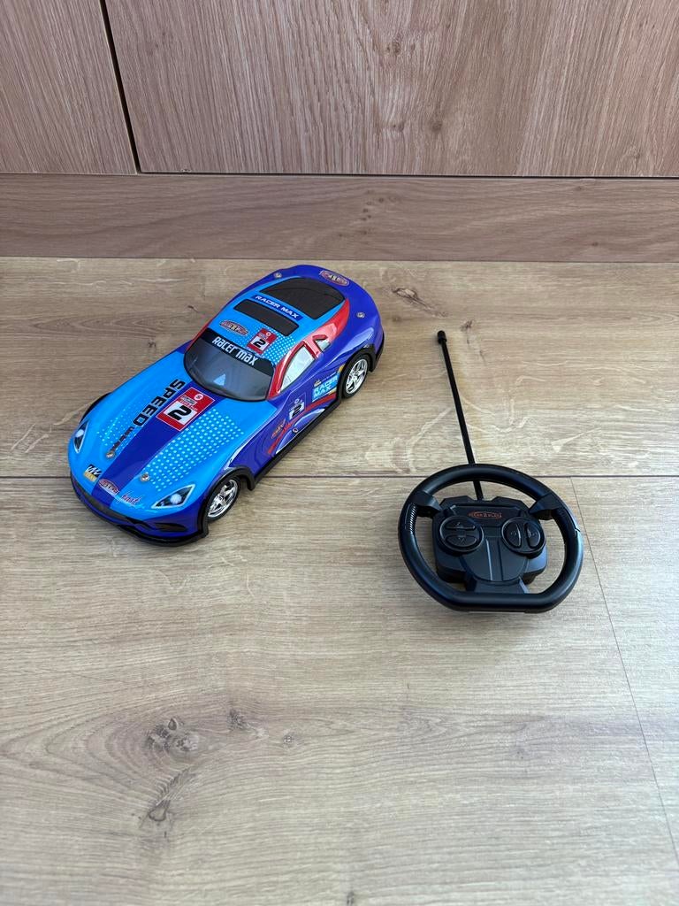 Te koop op afstand bestuurbare auto, Ophalen of Verzenden, Zo goed als nieuw, Afstandsbediening