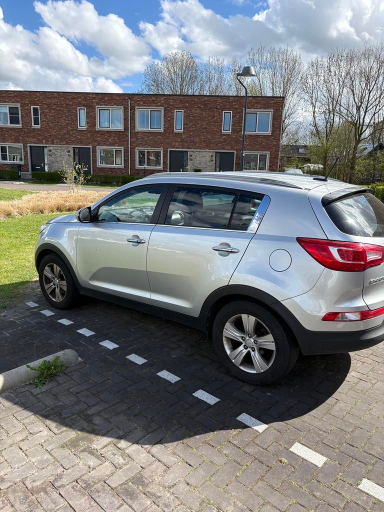 Kia Sportage 1.6 GDI 2WD 2012 Grijs, Auto's, Voorwielaandrijving, 1280 kg, 4 cilinders, USB