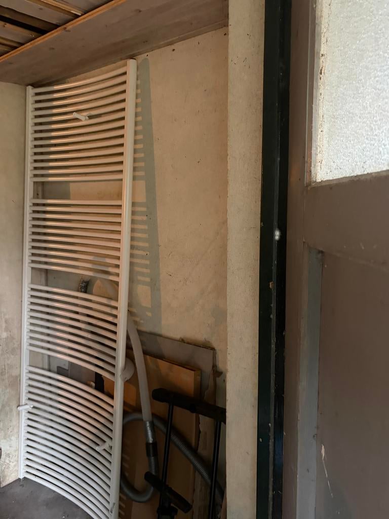 Design radiator/ handdoekradiator, 500 tot 800 watt, Radiator, Ophalen of Verzenden, Zo goed als nieuw