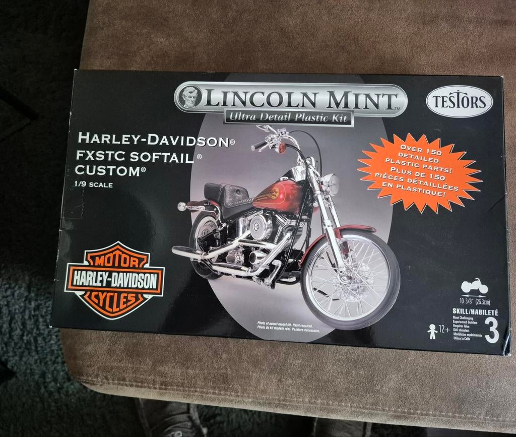 Testers Harley Davidson Softail FXSTC Custom 1/9 Model Kit, Ophalen of Verzenden, Auto
