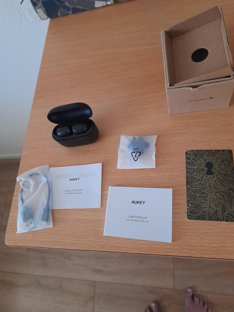 Aukey draadloze oordopjes met oplaadcase, Ophalen of Verzenden, Zo goed als nieuw, In gehoorgang (in-ear), Bluetooth