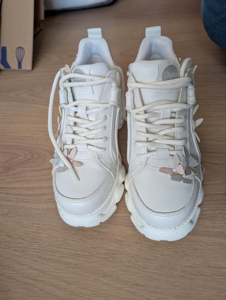Buffalo CLD Butterfly sneakers maat 38, Ophalen, Wit, Sneakers of Gympen, Zo goed als nieuw