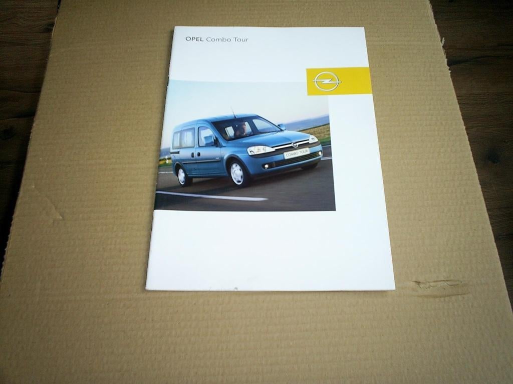 Opel Combo Tour 2002 28 pag., Verzenden, Zo goed als nieuw, Opel