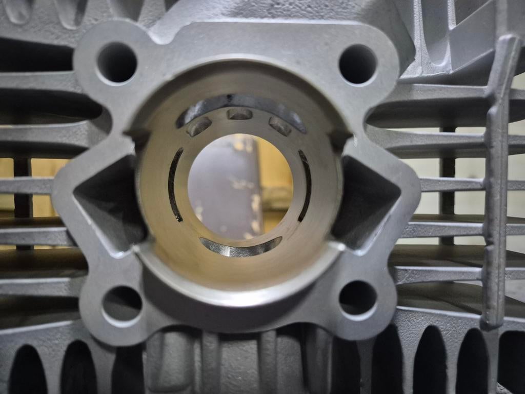 Nieuw getuned KT 60 CC Cilinder set Brede tap, Rhenen, Van belzen scooters, Ophalen of Verzenden, Cilinder