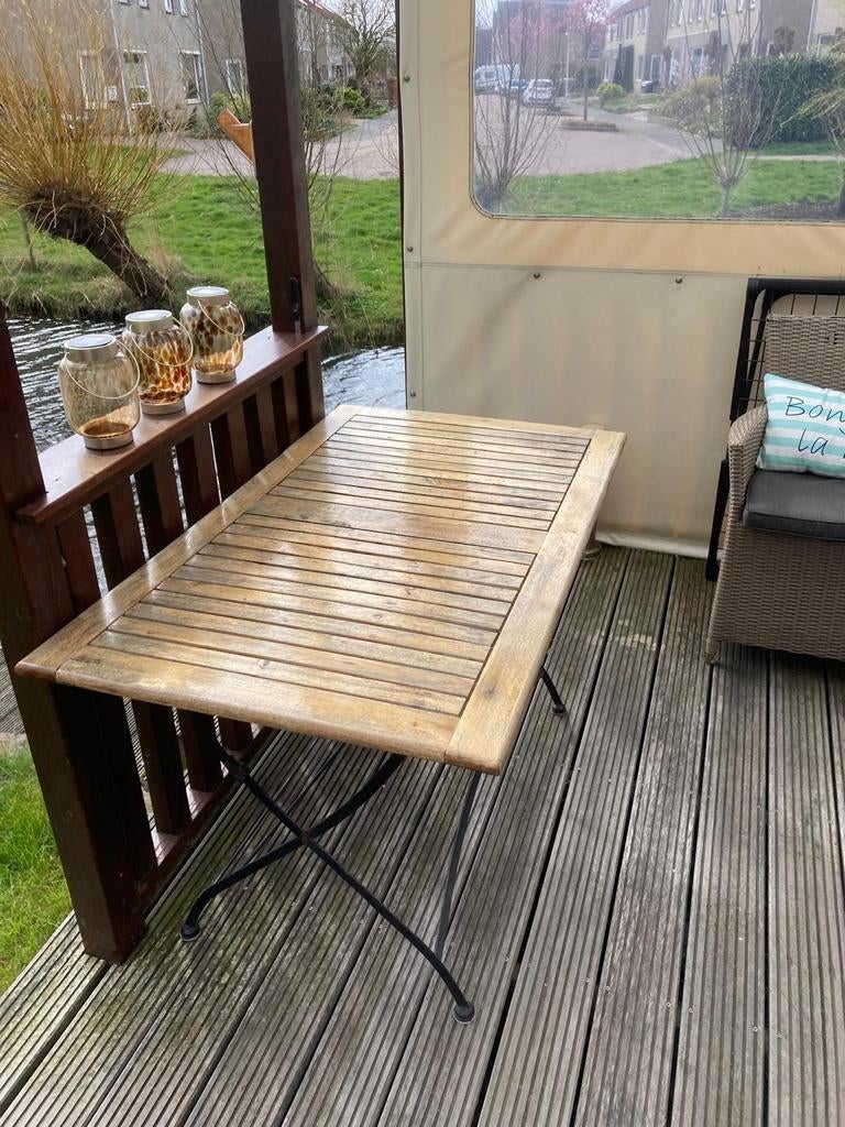 Houten tuintafel met metalen onderstel, Tuin en Terras, Ophalen of Verzenden