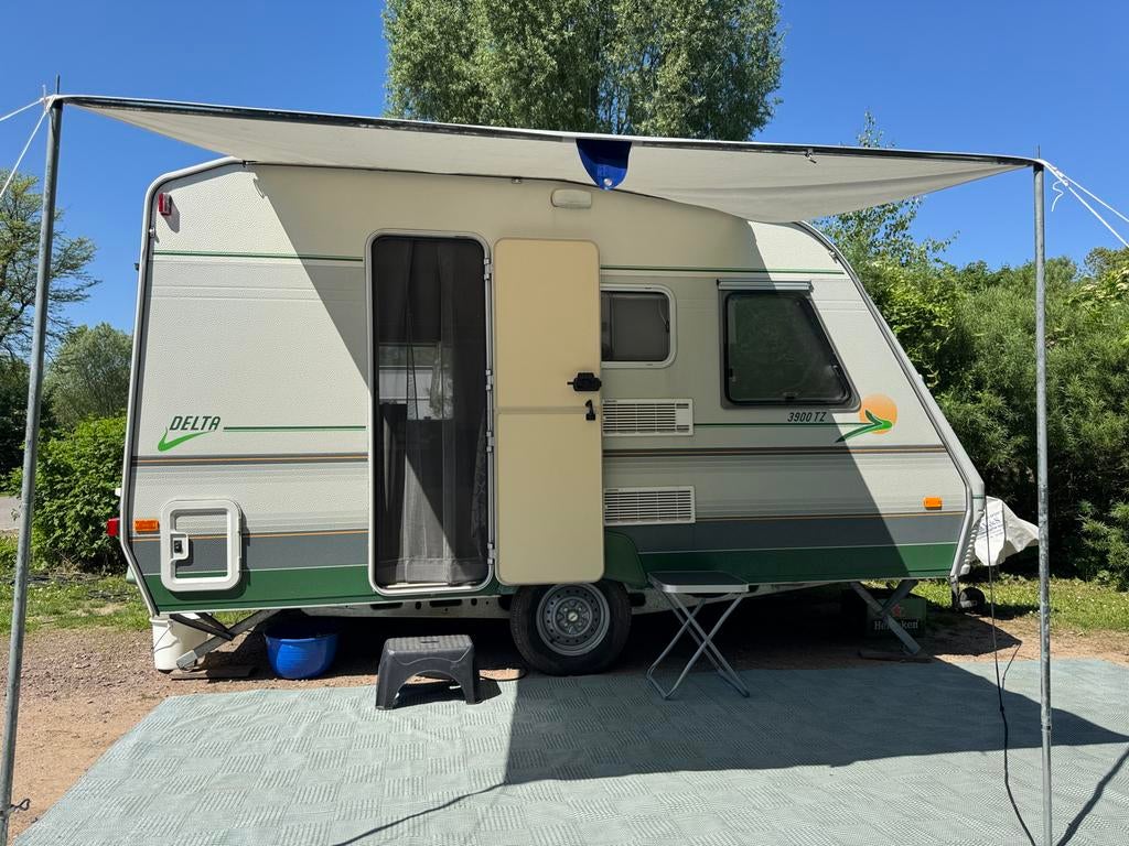 Perfecte Delta 3900TZ Caravan - Lichtgewicht en Compleet, Airco, Treinzit, Dwarsbed, Particulier