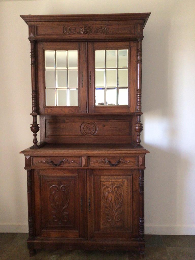 Antieke buffet kast, Ophalen