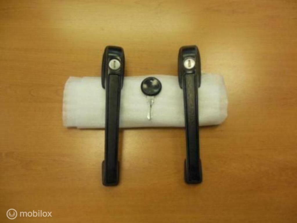 Set deurgrepen (L+R) Porsche 924, Gebruikt