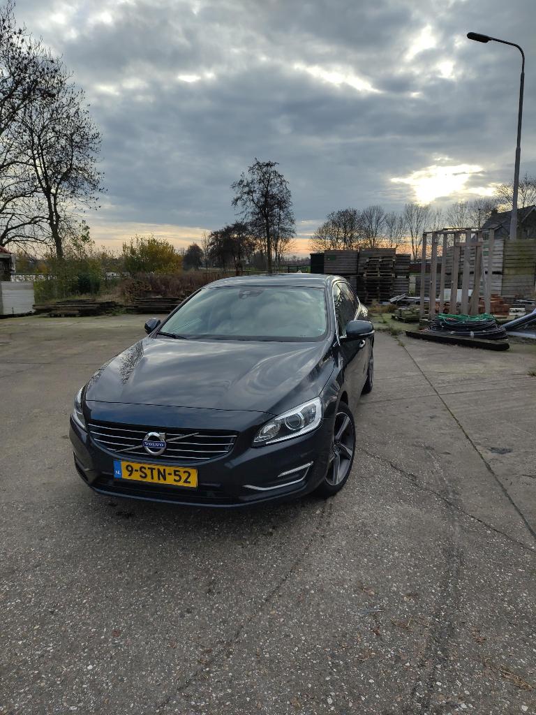 Volvo V60 D6 300pk 4x4 Polestar Plug-in Hybrid 2013 Grijs, Automaat, 1800 kg, Beige, Vierwielaandrijving