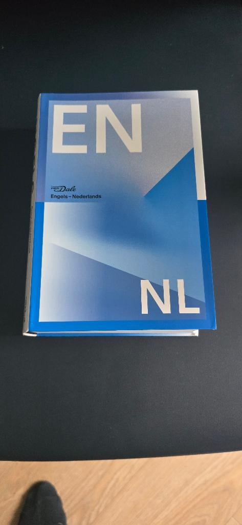 Woordenboek - Engels - Nederlands, Van Dale, Nederlands, Ophalen of Verzenden, Zo goed als nieuw