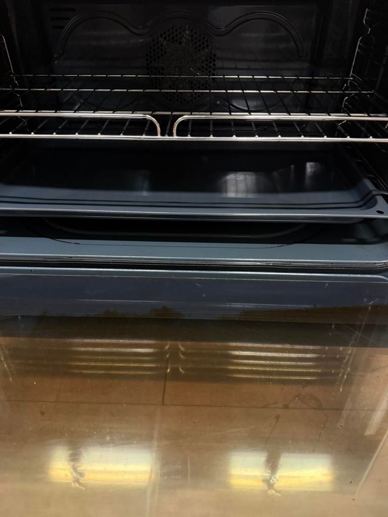 Luxe Smeg INDUCTIE Fornuis 4 zones Incl. Achterwand 90 cm, Witgoed en Apparatuur, Fornuizen, 60 cm of meer, Fornello Esperta, Ophalen of Verzenden