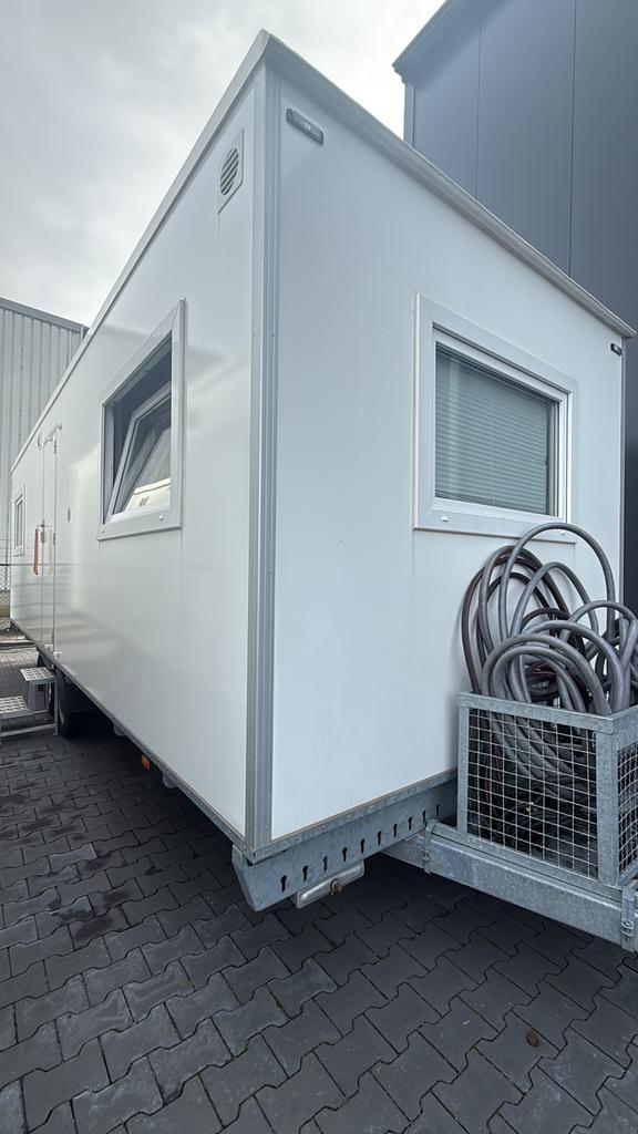 Te koop 7.30 woonunit 2 grote slaapkamers en badkamer zgan, Zakelijke goederen, Machines en Bouw | Keten en Containers, Ophalen