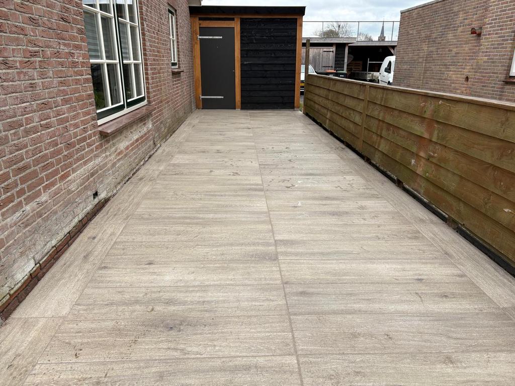 Bestraten,Tegels verwijderen,tegelklaar maken tuinman,, Tuinontwerp