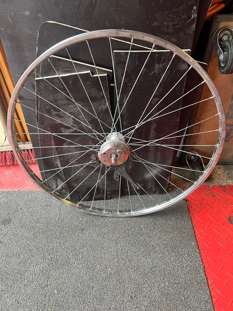 Voor wiel 28 inch nexus rollerbrake, Fietsen en Brommers, Fietsaccessoires | Fietsgereedschap, Ophalen, Gebruikt