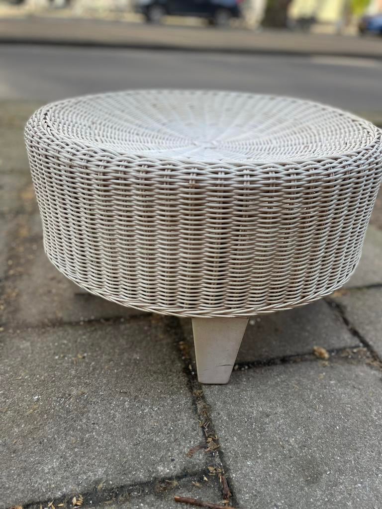 Rotan tafeltje, Huis en Inrichting, Tafels | Bijzettafels, 45 tot 60 cm, Minder dan 55 cm, Rond, Ophalen of Verzenden