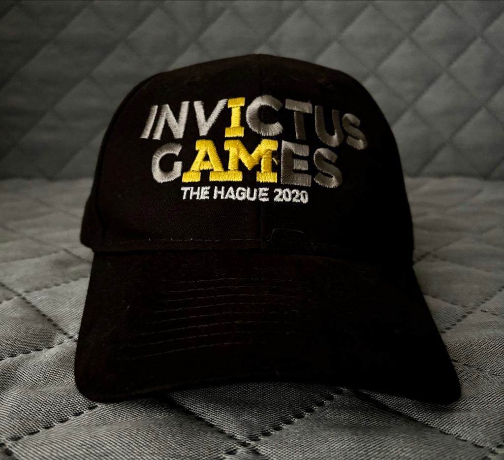 Nieuwe Zwarte Invictus Games Pet 57 cm, Verzenden, Nieuw, 57 cm (M, 7⅛ inch) of minder, Pet