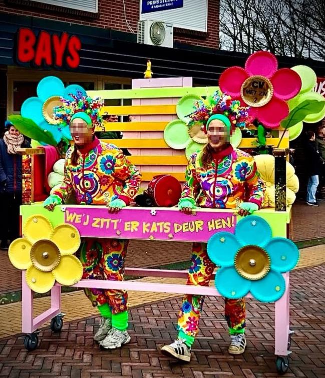 Carnaval Duo Loopgroep (Prijswinnaar), Ophalen, Zo goed als nieuw, Overige typen, Carnaval