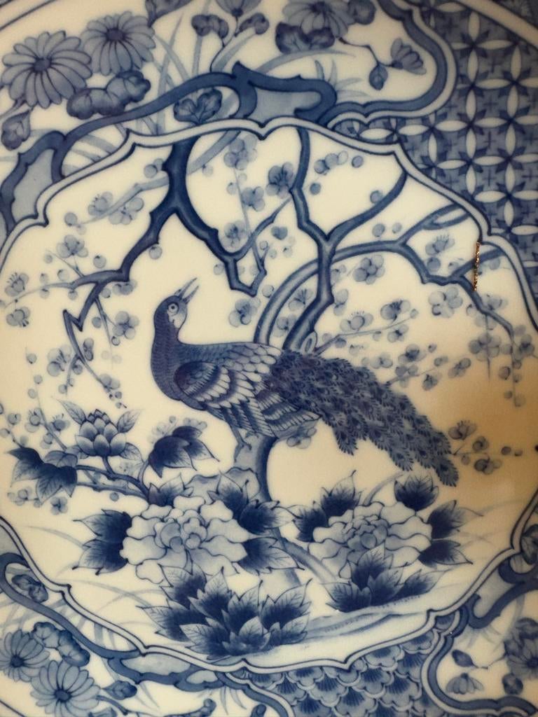 Delfts Blauw Bord met Pauw en Bloemen, Antiek en Kunst, Antiek | Keramiek en Aardewerk, Ophalen of Verzenden