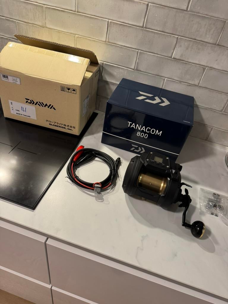 een nieuwe daiwa tanacom 800 reuze zee reel !, Ophalen of Verzenden, Nieuw, Molen