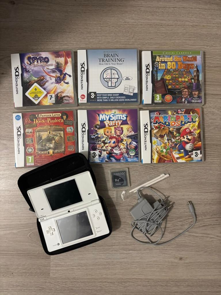 Nintendo DS met Spelletjes en R4 Kaart, Ophalen of Verzenden, Gebruikt, Wit, Met games