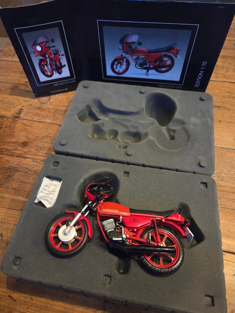 Hercules ultra 1:10 schuco model brommer, Ophalen of Verzenden, Gebruikt, 1:9 t/m 1:12, Motor