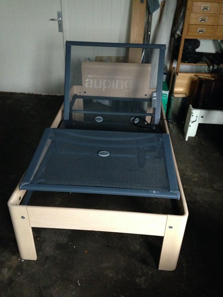 Auping Auronde eenpersoons seniorenbed elektrisch 200x100, Ophalen, 200 cm, Hout, 100 cm