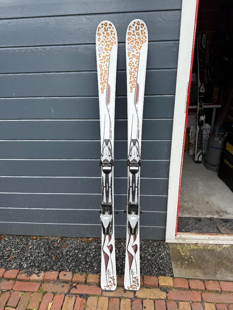 Skies, Ophalen, 140 tot 160 cm, Gebruikt, Carve