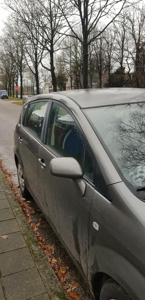 Toyota Corolla Verso 2.2 D-4d 5P 2007 Grijs, Auto's, Voorwielaandrijving, 4 cilinders, Origineel Nederlands, Particulier