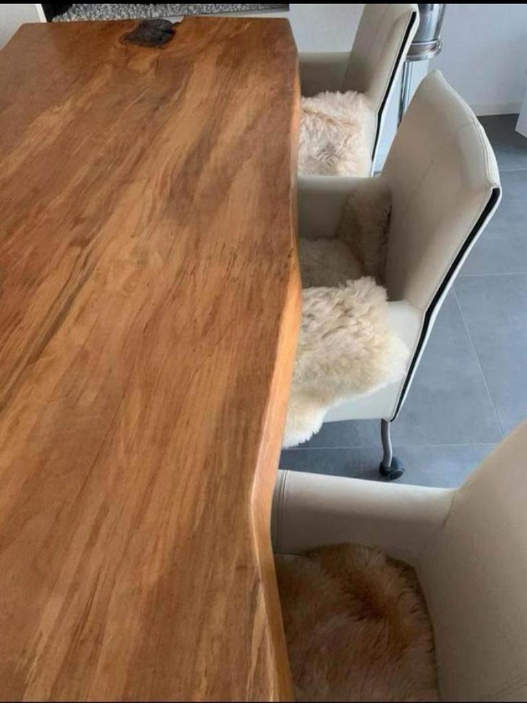 Boomstam Eettafel 240x90cm - Uniek en Stijlvol!, Eikenhout, 200 cm of meer, Zo goed als nieuw, Vijf personen of meer