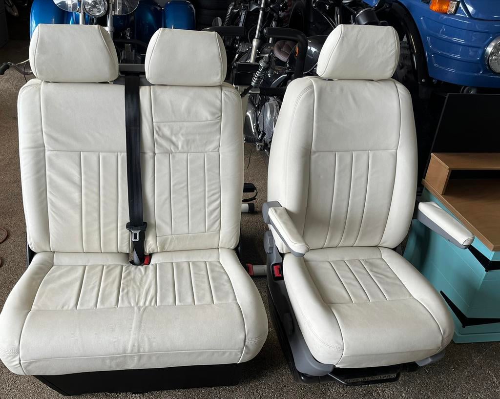VW Transporter stoel & bijrijdersbank in beige leder, Ophalen, Nieuw, Volkswagen