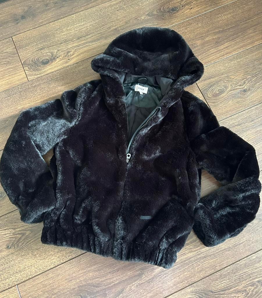 Zwart vest/jas Only 152, Ophalen of Verzenden, Zo goed als nieuw, Meisje, Jas