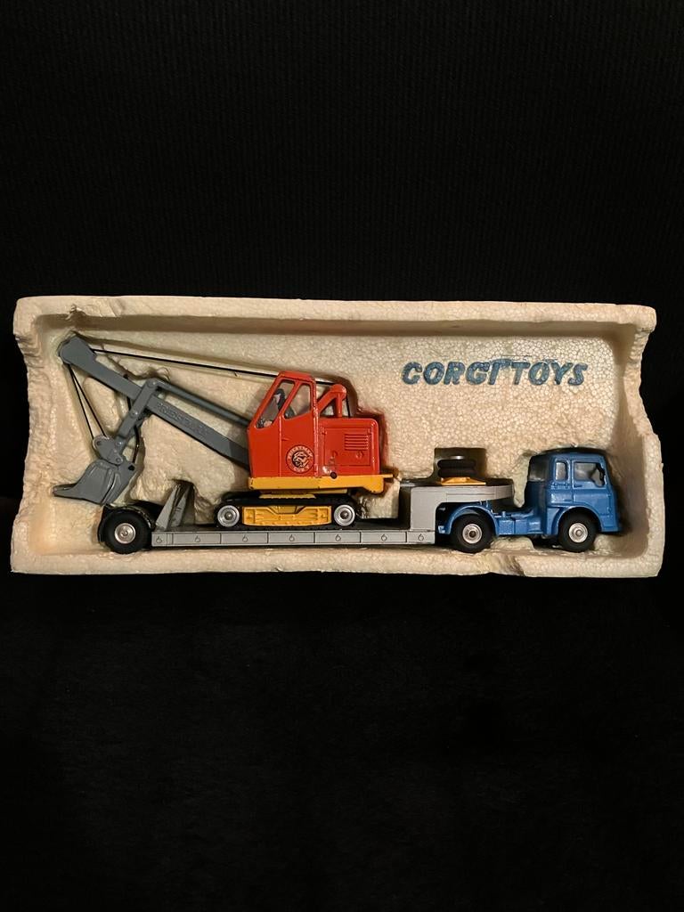 Corgi Toys Priestman Cub Shovel met Bedford Tractor, Antiek en Kunst, Antiek | Speelgoed, Ophalen