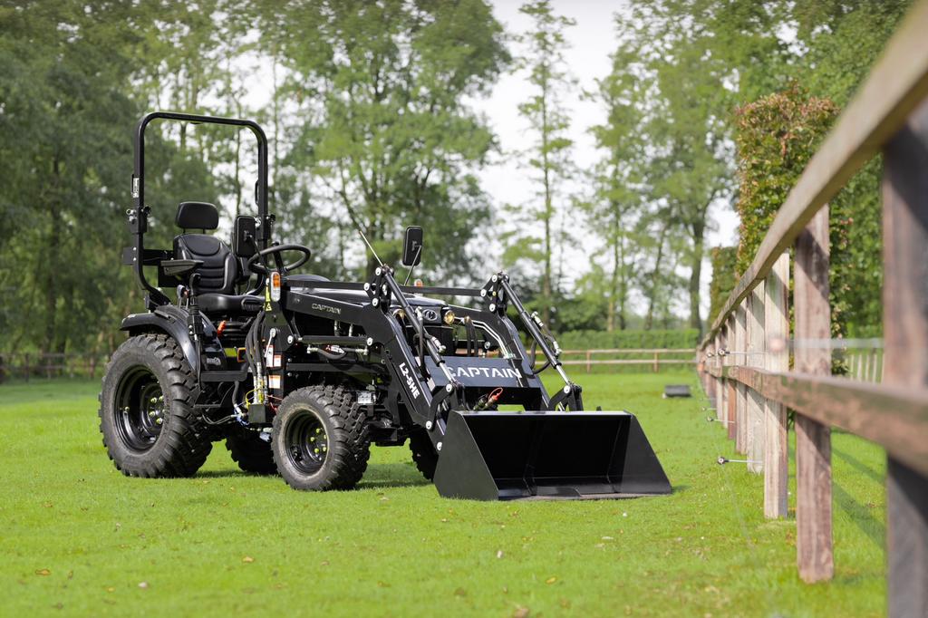 Captain 263 25pk Hydrostaat MITSUBISHI all Black