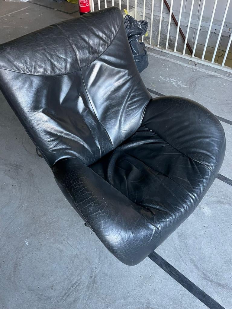 LeoLux Zwart Lederen Relaxfauteuil, Huis en Inrichting, Fauteuils, Gebruikt, Ophalen of Verzenden, 75 tot 100 cm, Modern