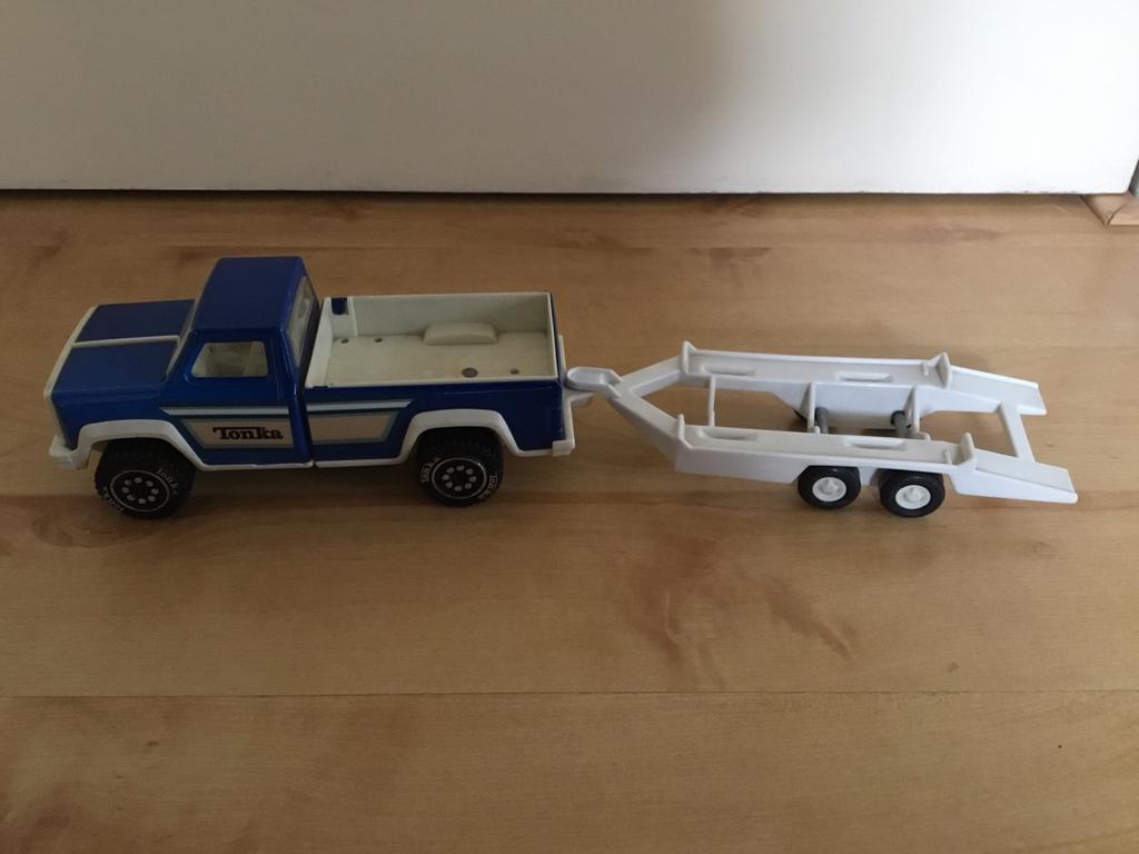Tonka pick up blauw met boot trailer, Ophalen, Zo goed als nieuw, Bus of Vrachtwagen, Overige merken