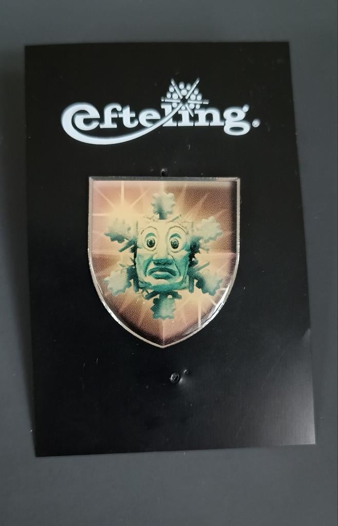 Efteling pin winter langnek, Verzamelen, Efteling, Ophalen of Verzenden, Zo goed als nieuw, Button of Speldje
