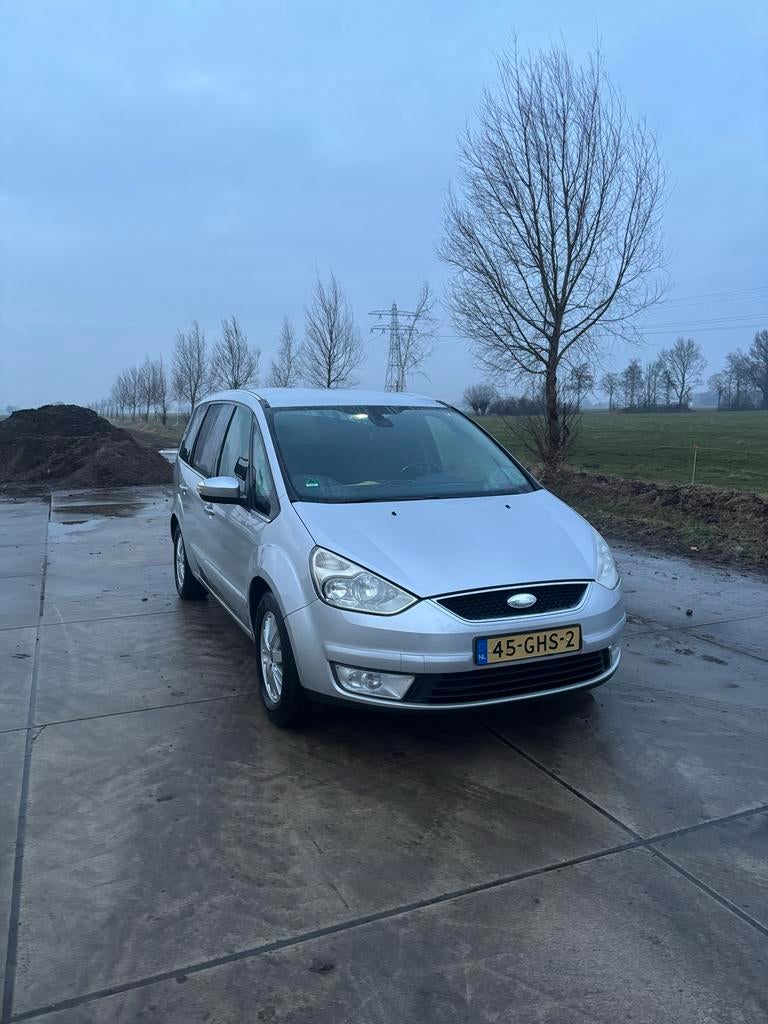 Ford Galaxy 2.0 16V 107KW 2008 Grijs (export), Auto's, Ford, Voorwielaandrijving, 145 pk, 4 cilinders, 7 stoelen