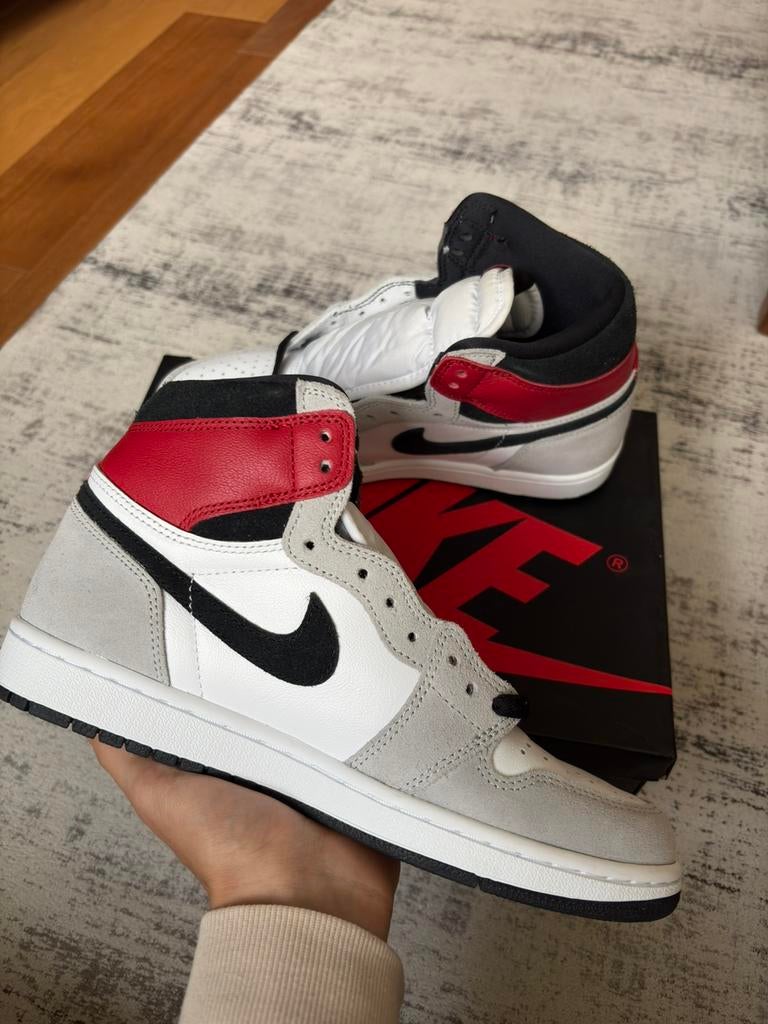 Jordan 1 High Light Smoke Grey - 41, Overige kleuren, Ophalen of Verzenden, Sneakers of Gympen, Zo goed als nieuw