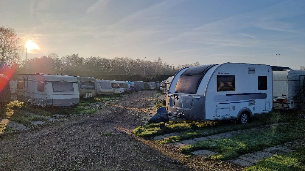 Adria Altea LH362 2021 + accessoires, Caravans en Kamperen, Rondzit, Tot en met 2, 750 - 1000 kg, Particulier