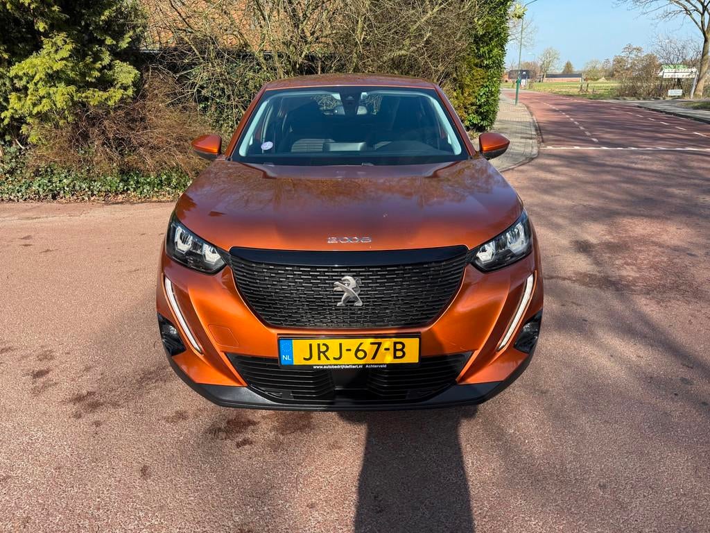 Peugeot 2008 1.2 PureTech Active / Navi / Automaat / CarPlay, Auto's, Gebruikt, Euro 6, USB, 1180 kg