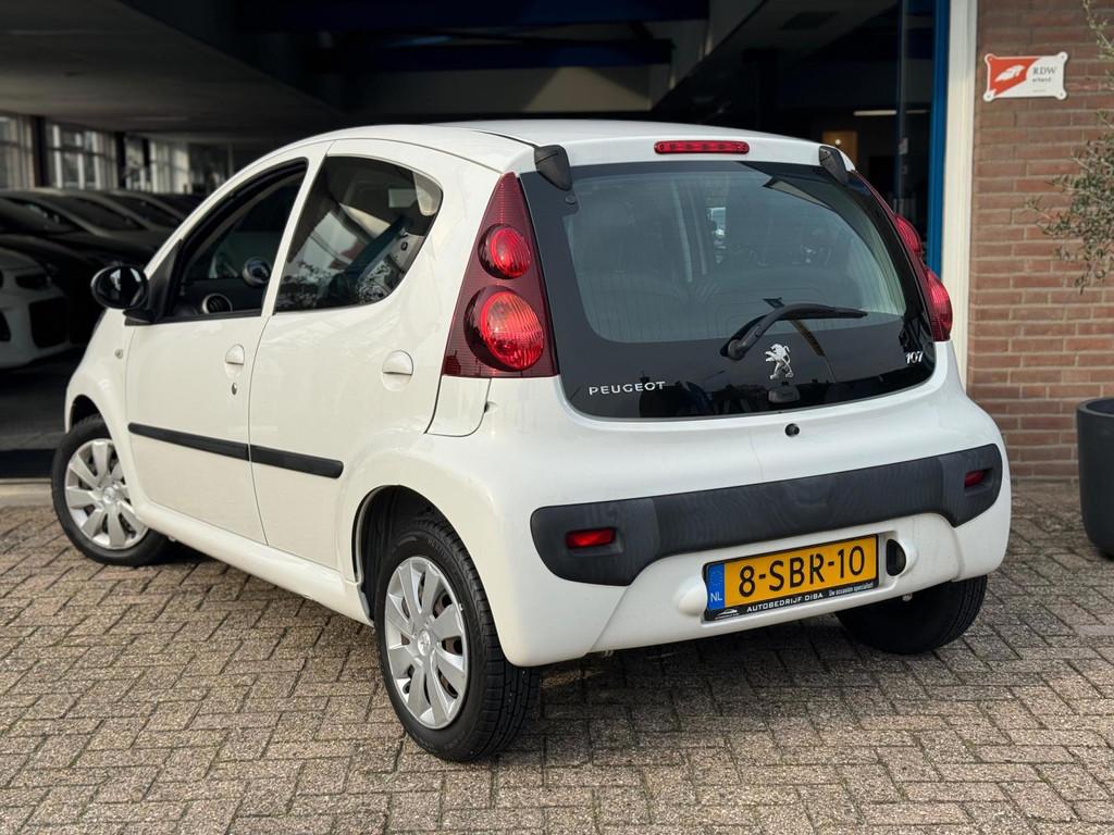 Peugeot 107 1.0 Active 2013 WIT AIRCO 5drs Elektr APK NAP!, Voorwielaandrijving, Euro 5, Stof, Gebruikt