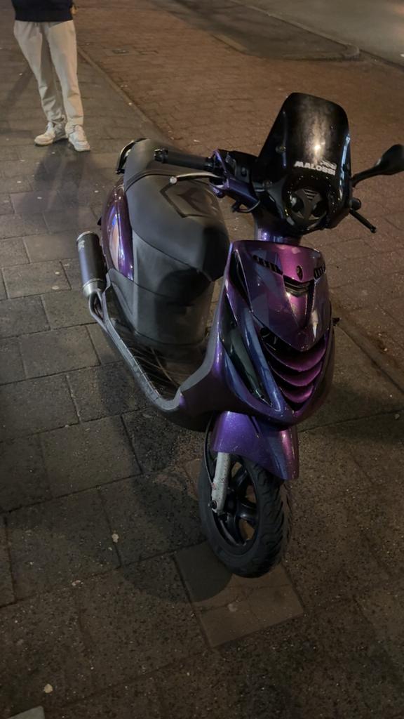 Piaggio Zip 4T - vol opties, te ruil of onderdelen 100cc, Fietsen en Brommers, Brommeronderdelen | Scooters, Ophalen, Zo goed als nieuw