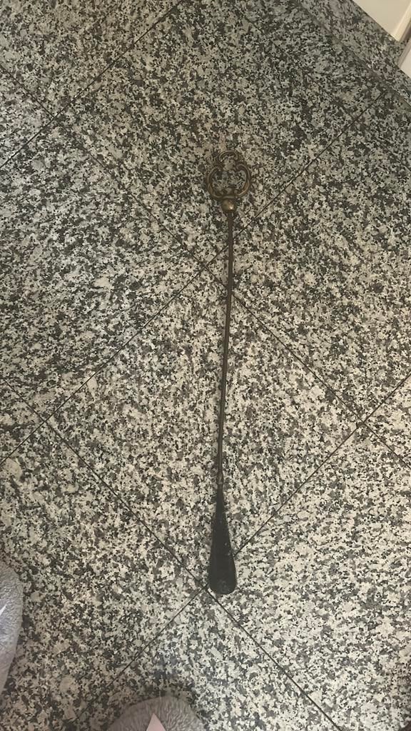 Antieke schoenlepel, Ophalen, Koper