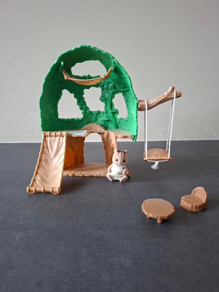 Sylvanian Families 5318 Baby Boomhut met eekhoorn, Ophalen of Verzenden, Gebruikt, Jongen of Meisje