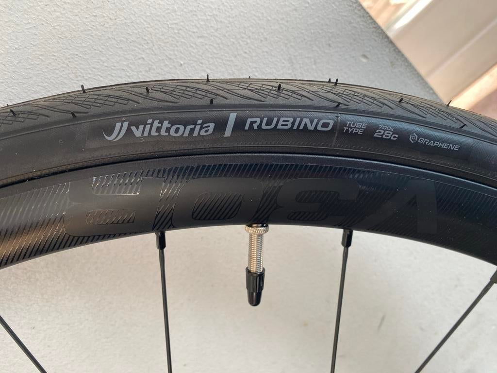 Wielset racefiets V30B met Vittoria Rubino banden, Ophalen of Verzenden, Nieuw, Racefiets, Wiel